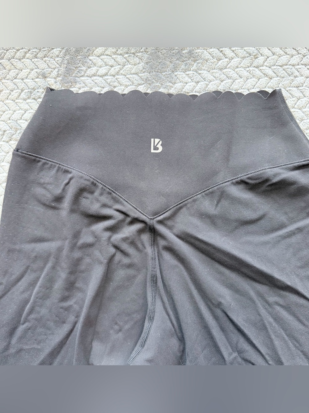 Buffbunny Collection Rosa Scalloped Waist Leggings Black Size Medium - Picture 4 of 9